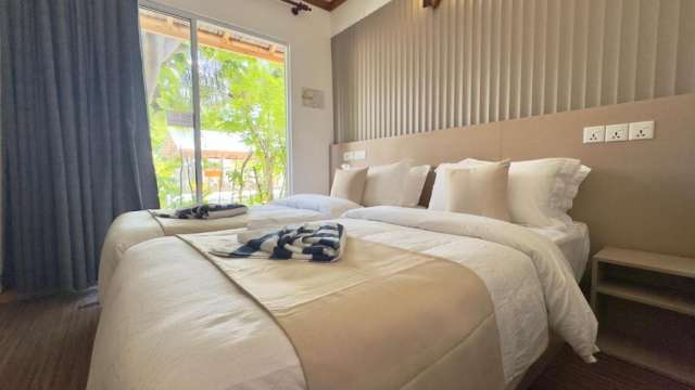 ULTRA LAST MINUTE PE PLAJA IN MALDIVE LA 4**** NAVAYA ZBOR DIRECT DIN OTOPENI CU TAXE INCLUSE