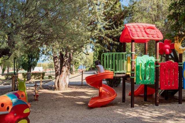 ULTRA LAST MINUTE SARDINIA 4**** CLUB ESSE PALMASERA ZBOR DIN OTOPENI CU TAXE INCLUSE