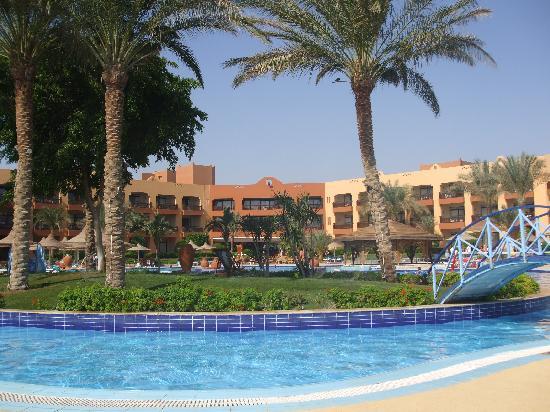 SHARM EL SHEIKH Deals - NUBIAN VILLAGE 5***** All Inclusive Charter din Bucuresti!