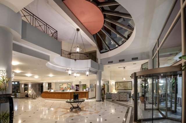 CRETA Deals -  Hydramis Palace Beach Resort 5*****, Mic Dejun, Zbor charter din Sibiu !!!