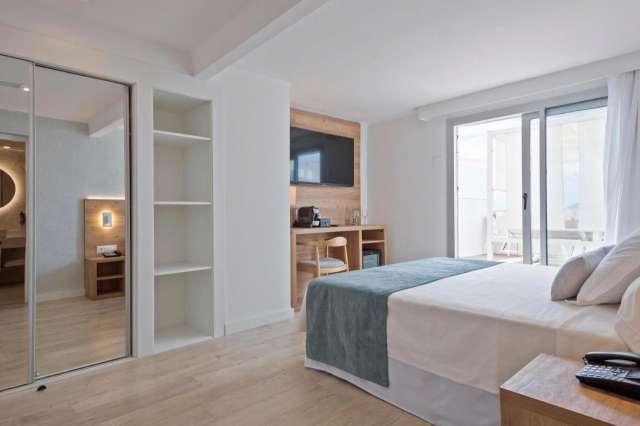 Sejur de vis pe Costa Dorada la doar 639 euro/persoana! Zbor din Bucuresti 