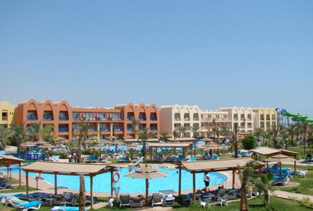 Ultimele locuri !!! Sejur la plaja in Hurghada la doar 418 euro,avion din Cluj, TITANIC BEACH RESORT 5*