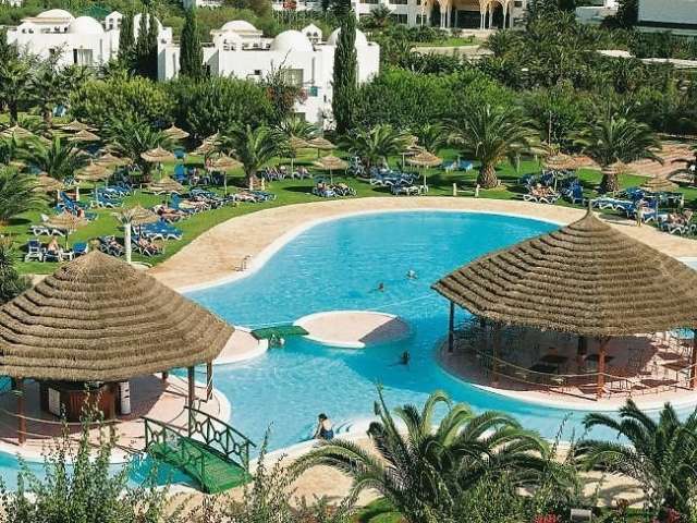 Sejur in Tunisia: 600 euro cazare 7 nopti cu All inclusive+ transport avion+ toate taxele