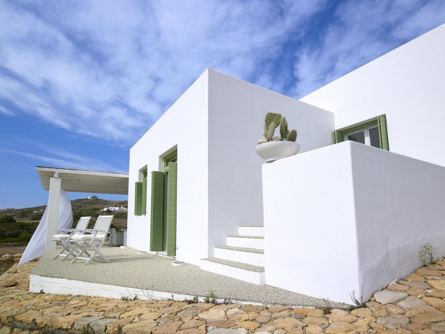  Ninos House 