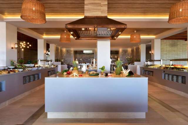 ULTRA LAST MINUTE DELUXE PE PLAJA IN PORTUGALIA 5***** PESTANA ALVOR ZBOR DIN OTOPENI CU TAXE INCLUSE