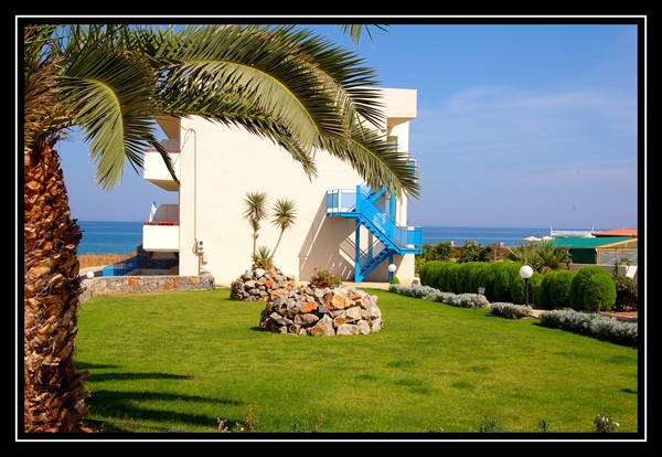 CRETA HOTEL  DANAOS BEACH APARTMENTS 3*   AVION SI TAXE INCLUSE TARIF 285 EUR