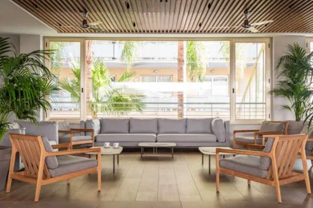 Sejur la plaja in Costa Brava la doar 769 euro,avion din Bucuresti!!! ALEGRIA FLORIDA  4*