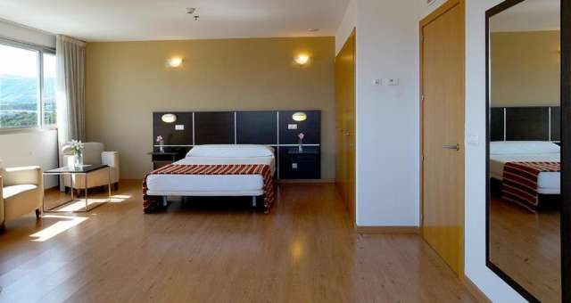 Ultra last min!!!Sejur la plaja in Benidorm la doar 729 eur,avion din Cj!!!Hotel La Estacion 4*