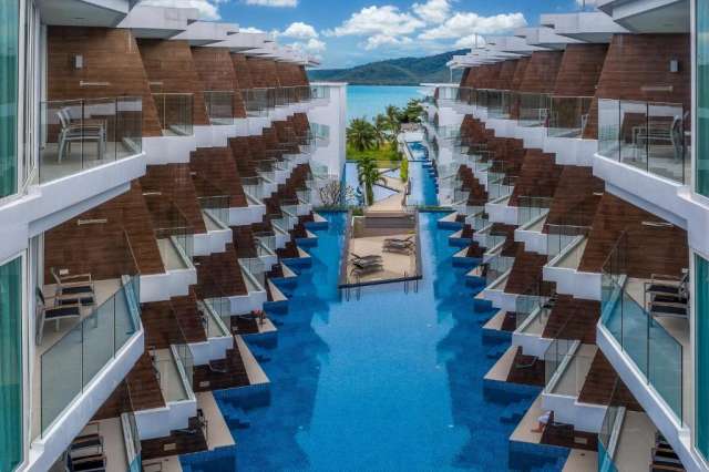  The Beachfront Hotel Phuket