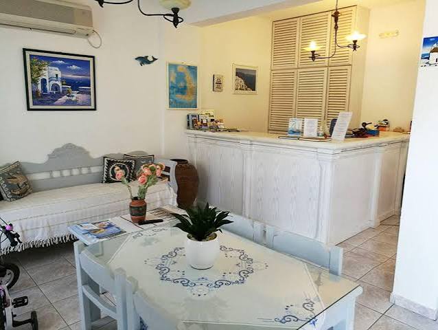 Beach Break Insula Santorini 3 nopti cu mic dejun 329 euro/persoana !