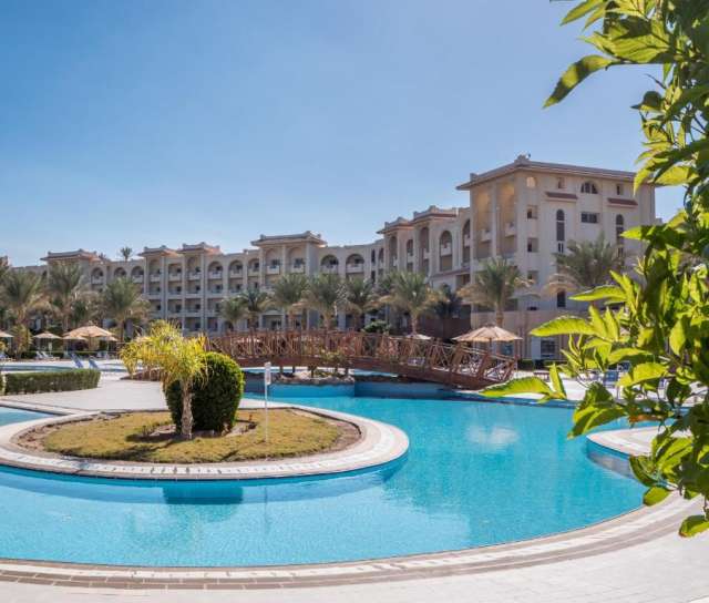 LAST MINUTE HURGHADA HOTEL Serenity Alma Resort(ex.Serenity Fun City) 5* AI AVION SI TAXE INCLUSE TARIF 809  EURO