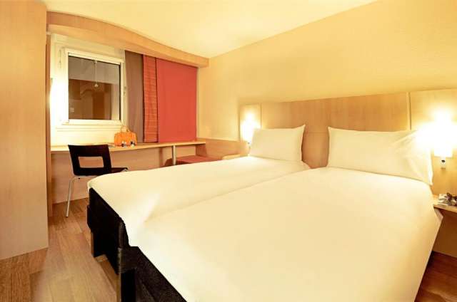 Super oferta catre Paris, sejur 3 nopti, cu plecare din Cluj Napoca (IR)