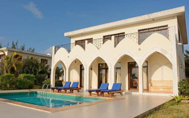 DEAL!  ZANZIBAR, 10 NOPTI CU ZBOR DIN BUCURESTI (DS)