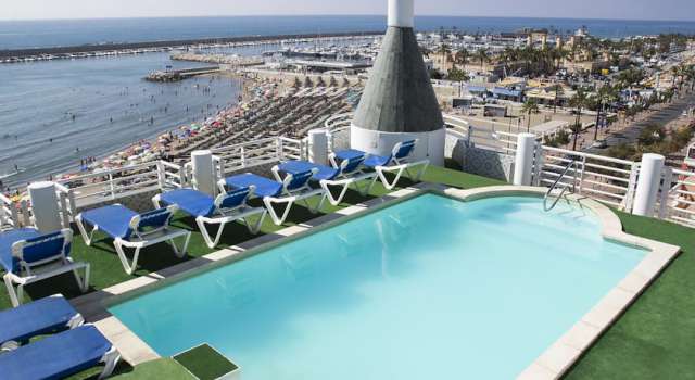 DEAL COSTA DEL SOL VILA DE LAREDO HOTEL 3*  MIC DEJUN PRET 786 EURO PLECARE IN 17.10.2026