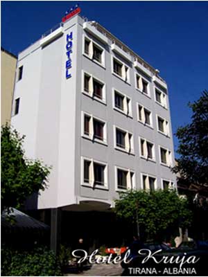 CITY BREAK TIRANA 💐🌷PETRECE 1 MAI IN INIMA ALBANIEI🌹🌺ZBOR DIN BUCURESTI📍🗺️