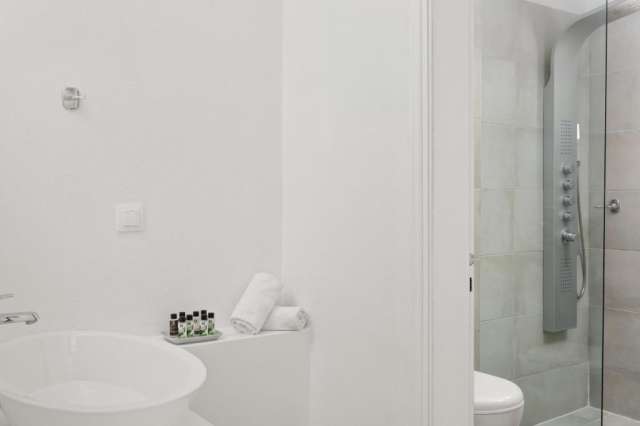 CORFU Deals - MR &amp; MRS WHITE CORFU COUPLES RETREAT 4*, Mic Dejun, Plecare din Bucuresti !!!