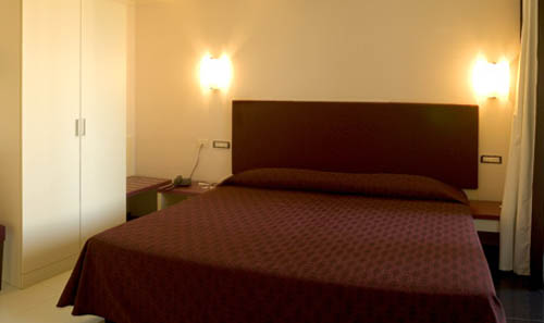 LAST MINUTE AMALFI COAST GRAND HOTEL SALERNO 4**** MIC DEJUN ZBOR DIN OTOPENI CU TAXE INCLUSE