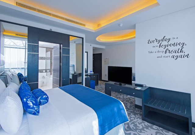 DUBAI      Signature 1 Hotel Tecom 4 * MIC DEJUN AVION SI TAXE INCLUSE TARIF 499 EUR