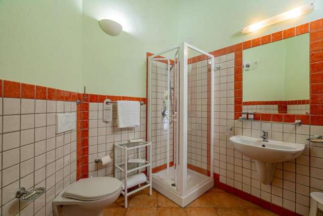 LAST MINUTE SARDINIA 4**** CLUB ESSE CALA GONOINE  ZBOR DIN OTOPENI CU TAXE INCLUSE