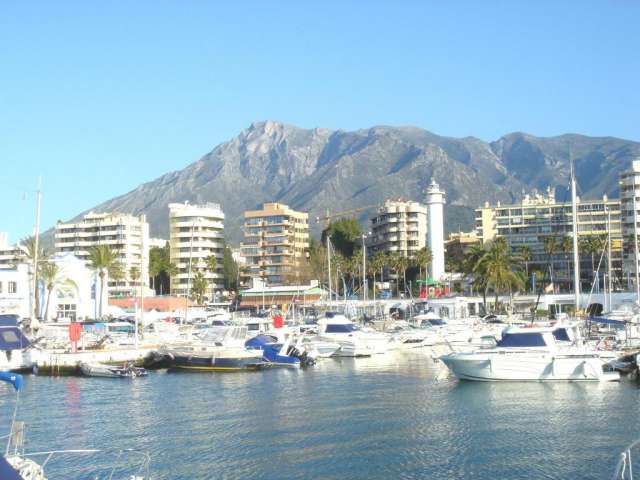 ULTRA LAST MINUTE MARBELLA 9 NOPTI EL FARO ZBOR DIN OTOPENI CU TAXE INCLUSE