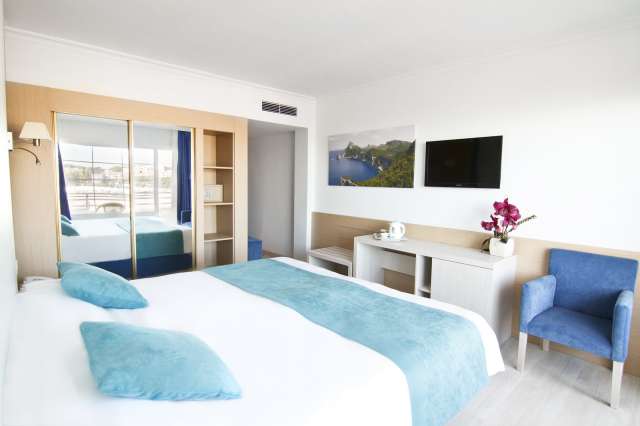 ULTRA LAST MINUTE PALMA DE MALLORCA AQUA BEACH 4**** DEMIPENSIUNE ZBOR CHARTER CU TAXE INCLUSE