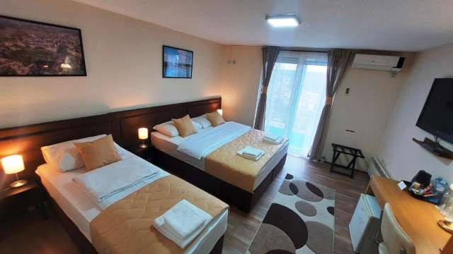 PETRECERE CA IN BALCANI, REVELION LA BELGRAD, AUTOCAR DIN BUCURESTI SI ALTE ORASE, LA HOTEL DE 3*, LA TARIFUL DE LA 248 EURO/PERSOANA, MIC DEJUN!