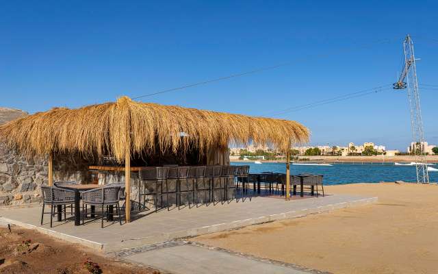 LAST MINUTE Creek Hotel &amp; Residences 5* ALL-INCLUSIVE PROMO AVION SI TAXE INCLUSE DOAR- 618 EURO