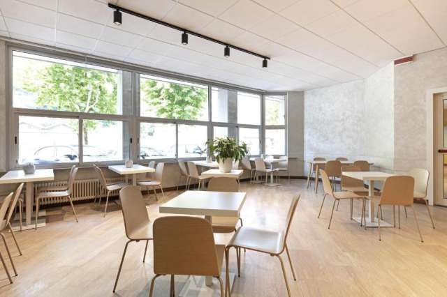 Weekend de 1 Mai la Como (Italia) -  B&amp;B HOTEL Como City Center - zbor din Oradea