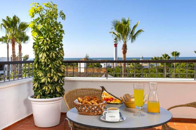 ULTRA LAST MINUTE PLAJA SPANIA  4**** DEMIPENSIUNE FUERTE ZBOR DIN OTOPENI CU TAXE INCLUSE