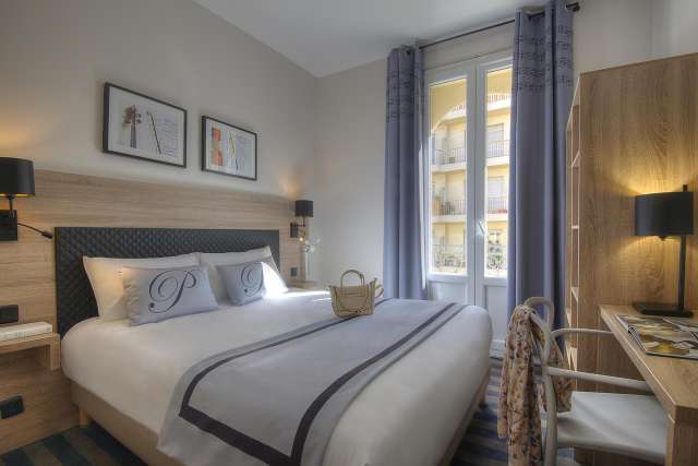 Last Minute Coasta De AZUR oferta 5 nopti mic dejun 529 euro/persoana !