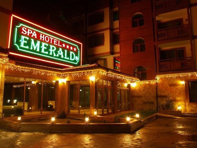  Emerald Spa