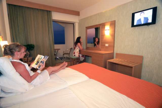 Last Minute Rodos (Grecia) - Hotel Ialyssos Bay 4* - plecare in 09.09