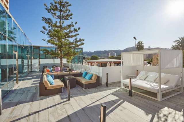 Vacanta de vara la plaja in Benidorm la doar 965 euro,avion din Bucuresti!!! SANDOS BENIDORM SUITES 4*all