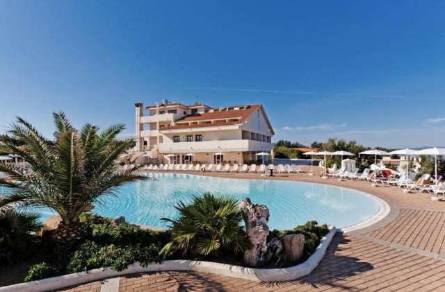 ULTRA LAST MINUTE SARDINIA 4****PENSIUNE COMPLETA ACQUA DI MARE ZBOR DIN OTOPENI CU TAXE INCLUSE