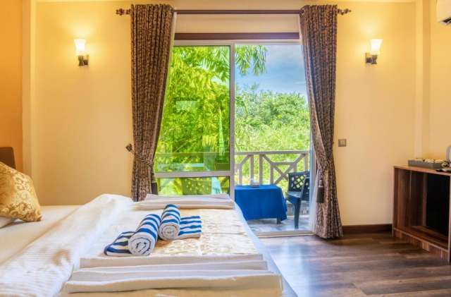 Last Minute Maldive - Ostrov Beach 3* - zbor DIRECT din Bucuresti