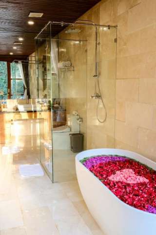 Oferta last minute BALI (Ubud+Plaja) cu plecare din Bucuresti (ir)