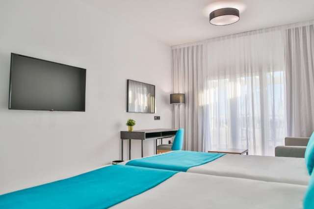 ULTRA LAST MINUTE SPANIA 7 NOPTI CAZARE 4****MOON SPA ZBOR DIN OTOPENI CU TAXE INCLUSE