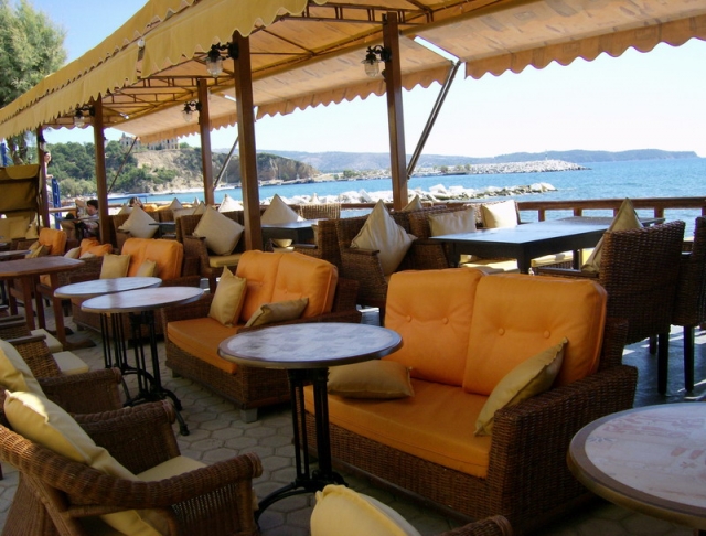 30.04  Paste Grecia/Insula Thassos, Hotel Ralitsa 2* 5 nopti mic dejun, Pranz Festiv de Paste, 365 euro/pers