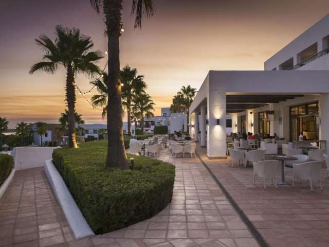 ULTRA LAST MINUTE PLAJA SPANIA  4**** DEMIPENSIUNE FUERTE ZBOR DIN OTOPENI CU TAXE INCLUSE