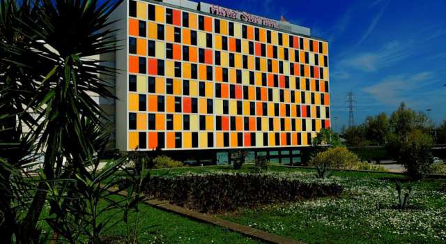 SUPER DEAL!!! CITY BREAK DE VIS IN PORTO-PLECARE DIN BUCURESTI 🍷☀️ (CC)