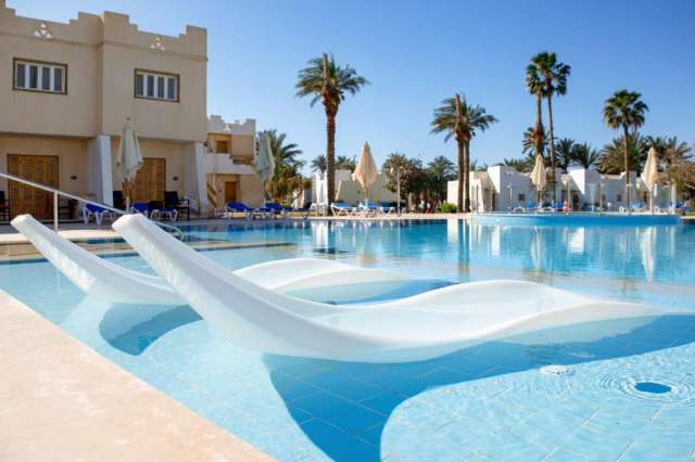 Revelion in Sharm el Sheikh: 775 euro cazare 7 nopti cu  All inclusive+ transport avion+ toate taxele 