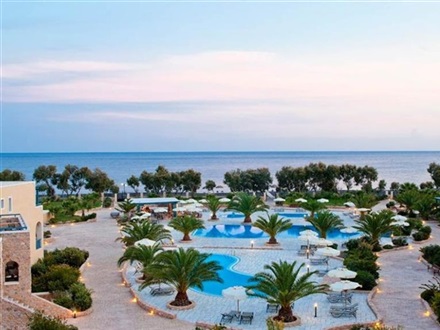 Last Minute Santorini / Santo Miramare Beach Resort 5* - plecare in 17.07 din Bucuresti