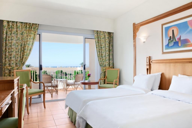 HURGHADA HOTEL  Hurghada Long Beach Resort 4* AI  AVION SI TAXE INCLUSE TARIF 480 EUR