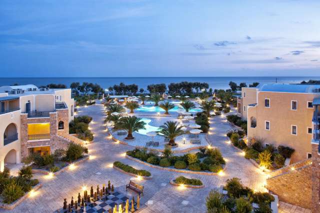 Last Minute Santorini / Santo Miramare Beach Resort 5* - plecare in 17.07 din Bucuresti