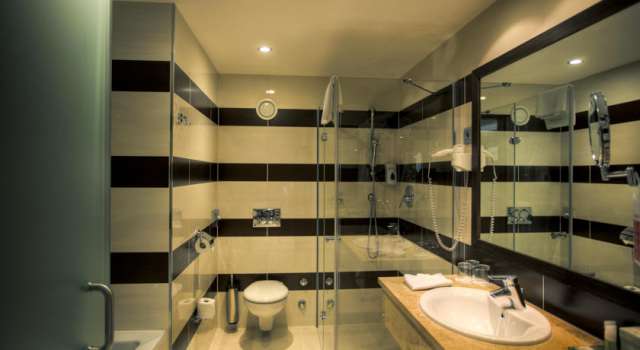 Vacanta de vara la plaja in Benidorm la doar 698 euro,avion din Cluj!!! Hotel Sun Palace Albir 4*