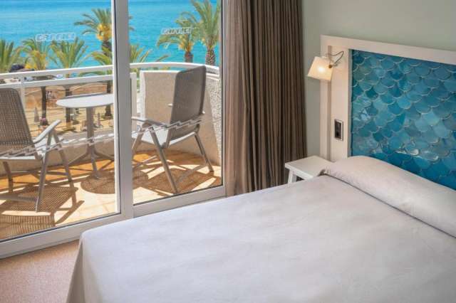 Sejur la plaja in Costa Brava la doar 826 euro,avion din Bucuresti!!! CAPRICI BEACH HOTEL AND SPA 4*
