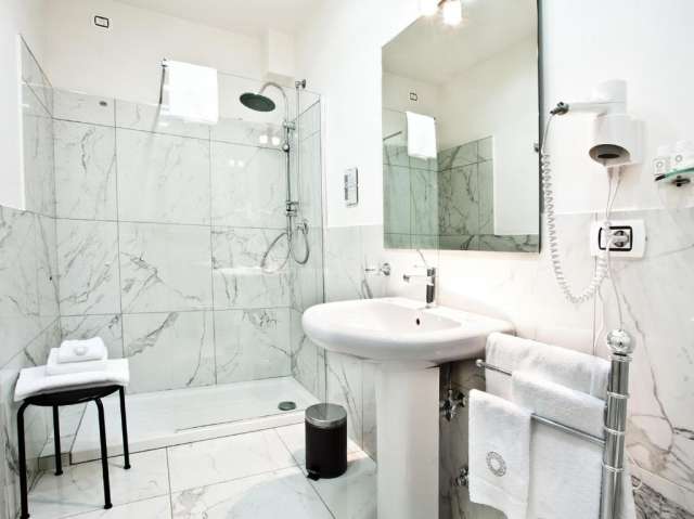 Super oferta! 4 nopti in Napoli de la doar 440 euro/pers, zbor din Bucuresti 