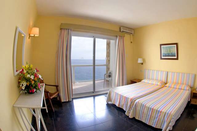 COSTA BRAVA HOTEL  htop Calella Palace &amp; SPA 4* DEMIPENSIUNE  AVION SI TAXE INCLUSE TARIF 587 EUR