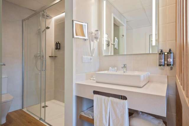 Sejur de vis pe Costa Dorada la doar 639 euro/persoana! Zbor din Bucuresti 