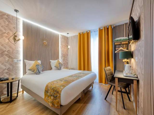 OFERTA CITY BREAK IN PARIS CU PLECARE DIN BUCURESTI (MO)